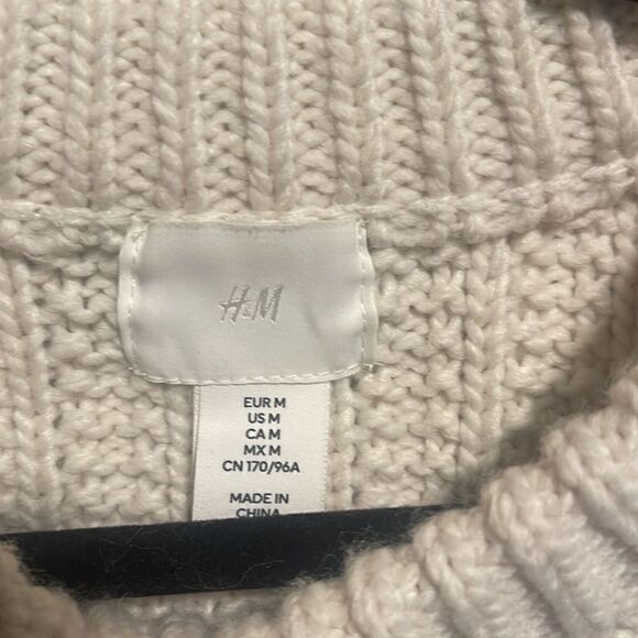 H&M- Women’s Cream Fringe-Trimmed Chunky Knit Fisherman Wool Blend Sweater, M - Picture 9 of 11